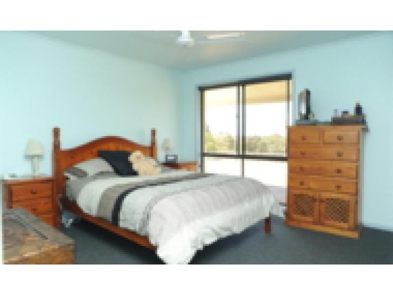 25 Balfours Road, Bairnsdale VIC 3875