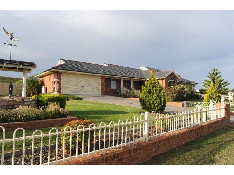 14 Nicole Court, Bairnsdale VIC 3875