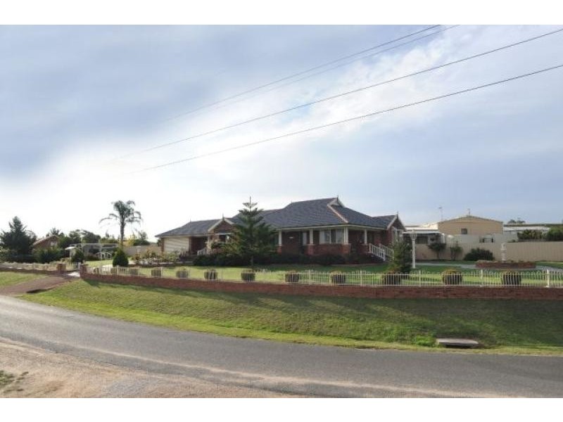 14 Nicole Court, Bairnsdale VIC 3875
