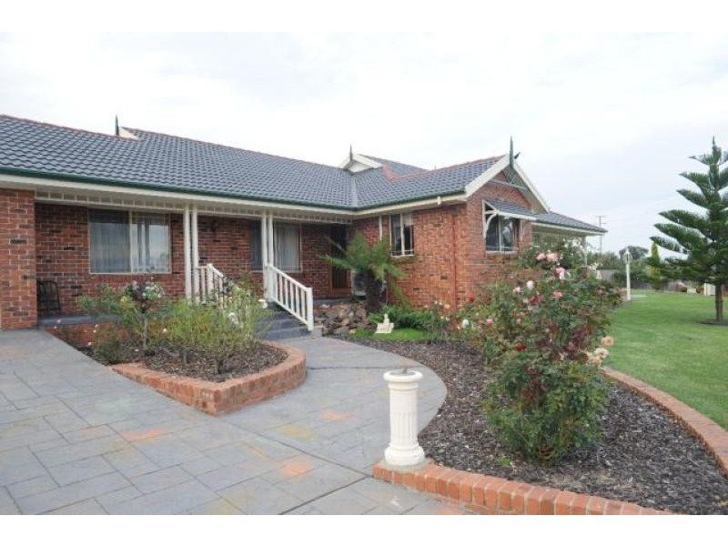 14 Nicole Court, Bairnsdale VIC 3875
