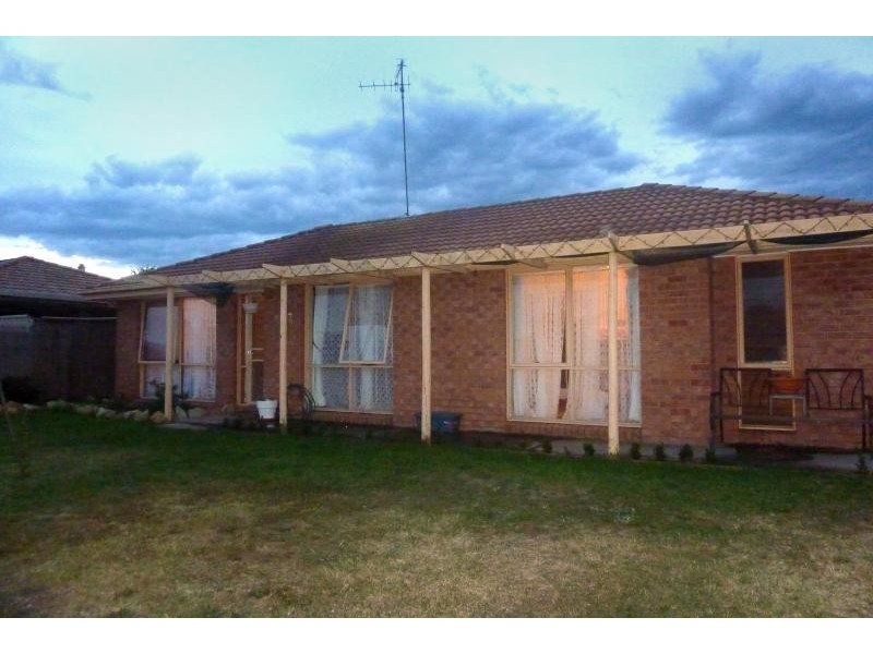 7 Callistemon Court, Bairnsdale VIC 3875