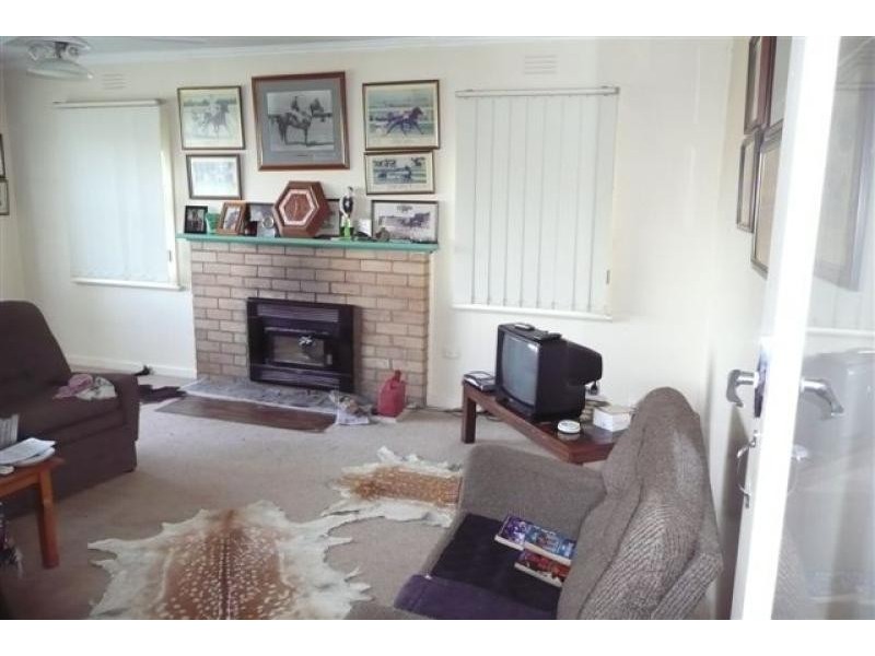 37 Woodgates Road, Buchan VIC 3885