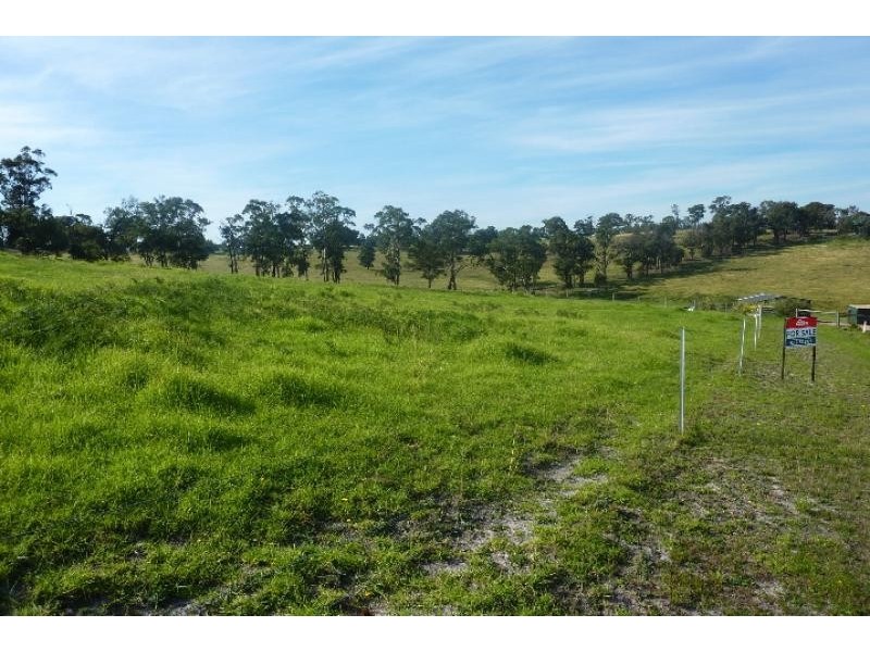 17 Ronwin Court, Wy Yung VIC 3875