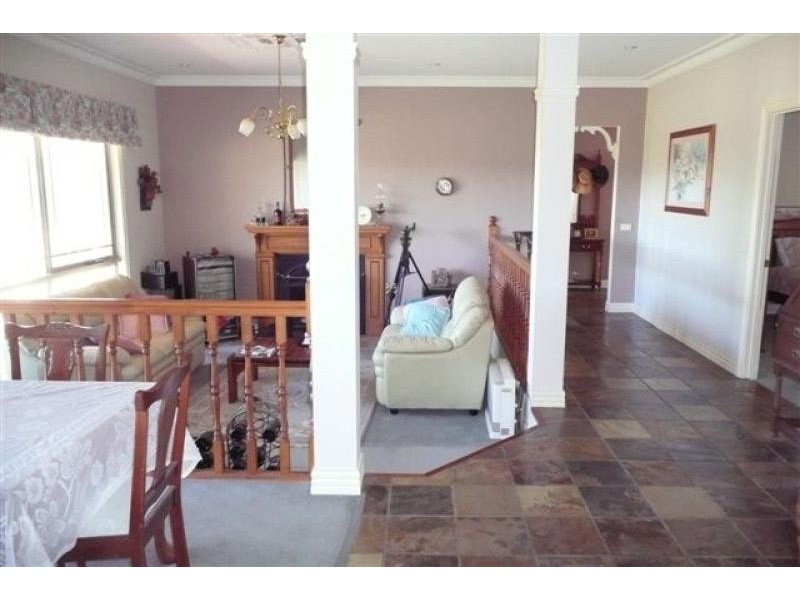 10 Newton Court, Nicholson VIC 3882