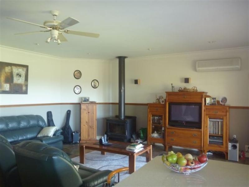 10 Newton Court, Nicholson VIC 3882