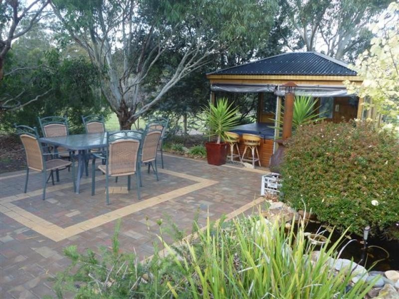 10 Newton Court, Nicholson VIC 3882