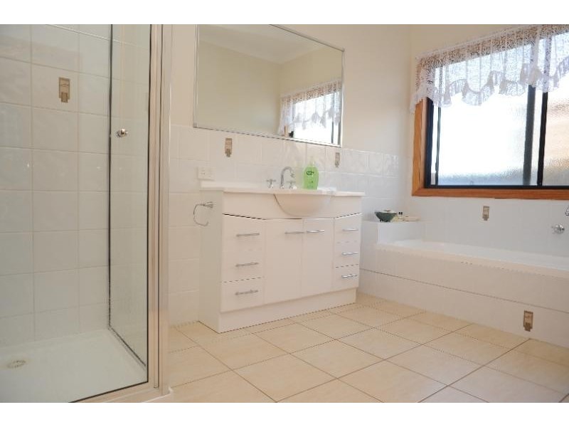 20 Windsor Court, Bairnsdale VIC 3875