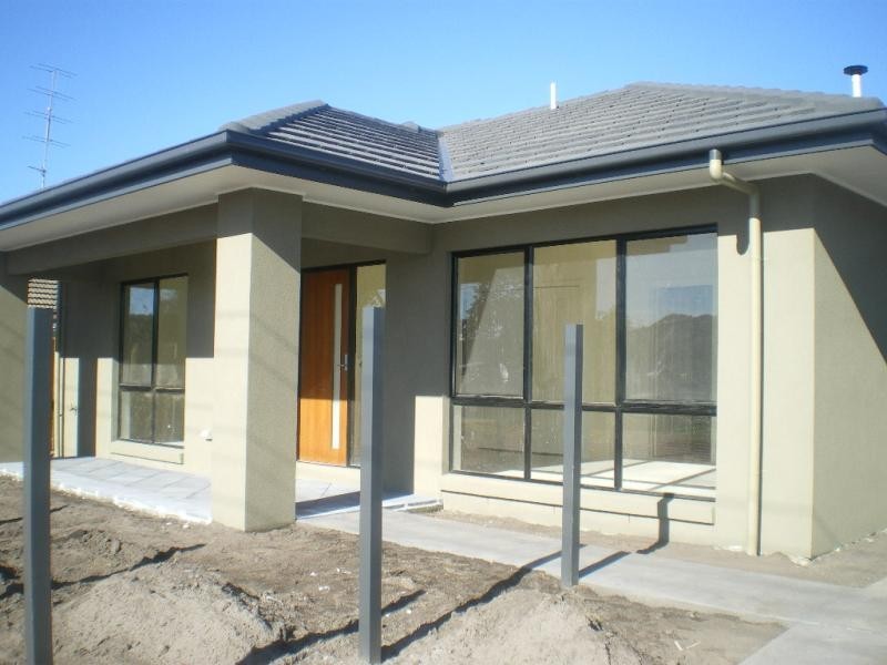 1/13 Enid Street, Bairnsdale VIC 3875