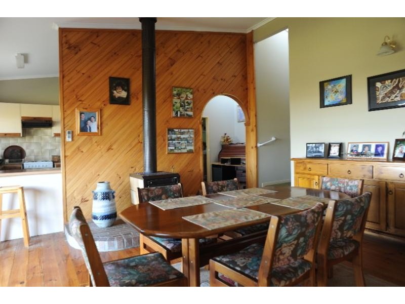 36 Cunningham Court, Swan Reach VIC 3903