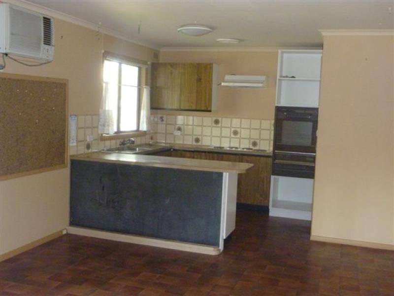 25 Lorraine Court, Sarsfield VIC 3875