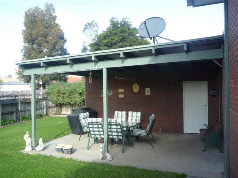 61 Bredt Street, Bairnsdale VIC 3875