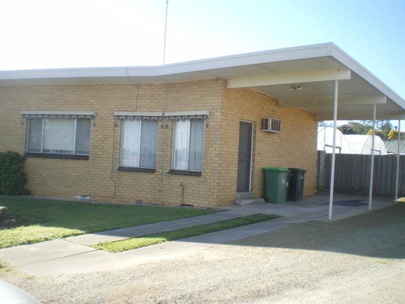 4/9 McEacharn Street, Bairnsdale VIC 3875