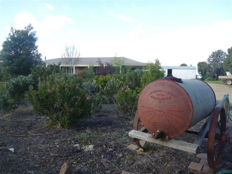 455 Scotts Lane, Hillside VIC 3875