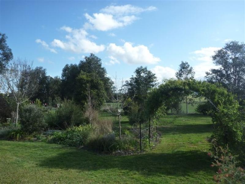 455 Scotts Lane, Hillside VIC 3875