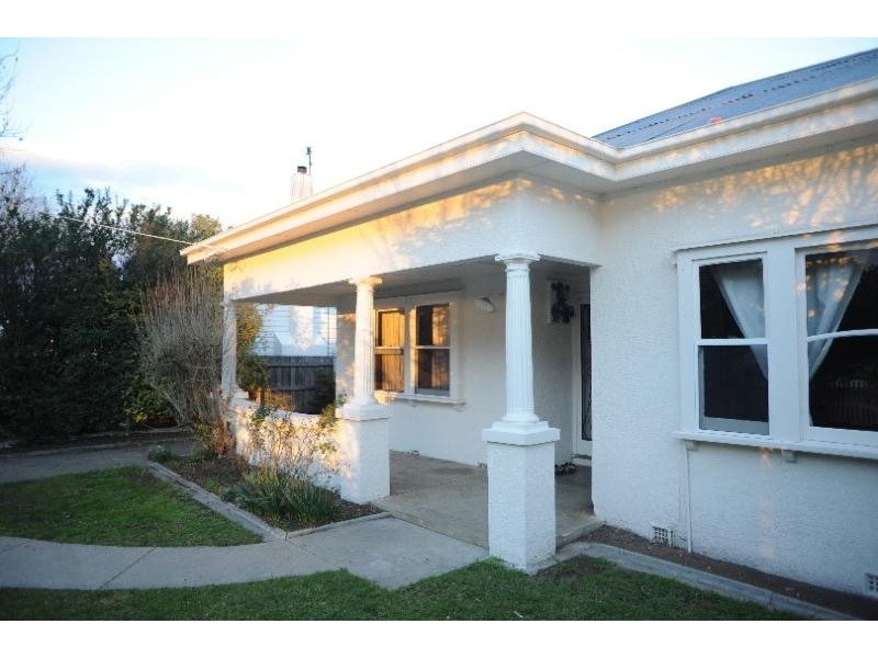 73 Pearson Street, Bairnsdale VIC 3875