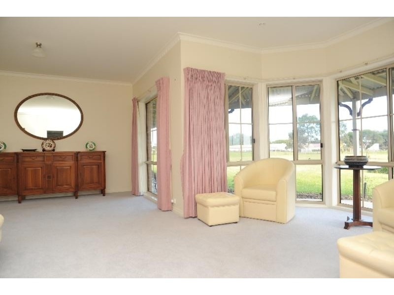 870 Lindenow Glenaladale Road, Lindenow VIC 3865