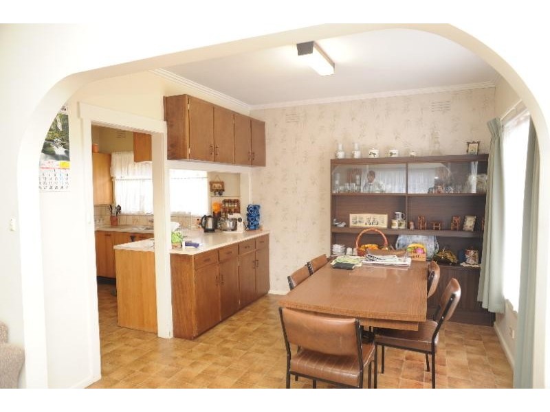 9 Dean Street, Bairnsdale VIC 3875