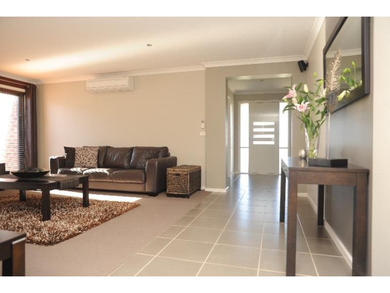 11 Windsor Court, Bairnsdale VIC 3875