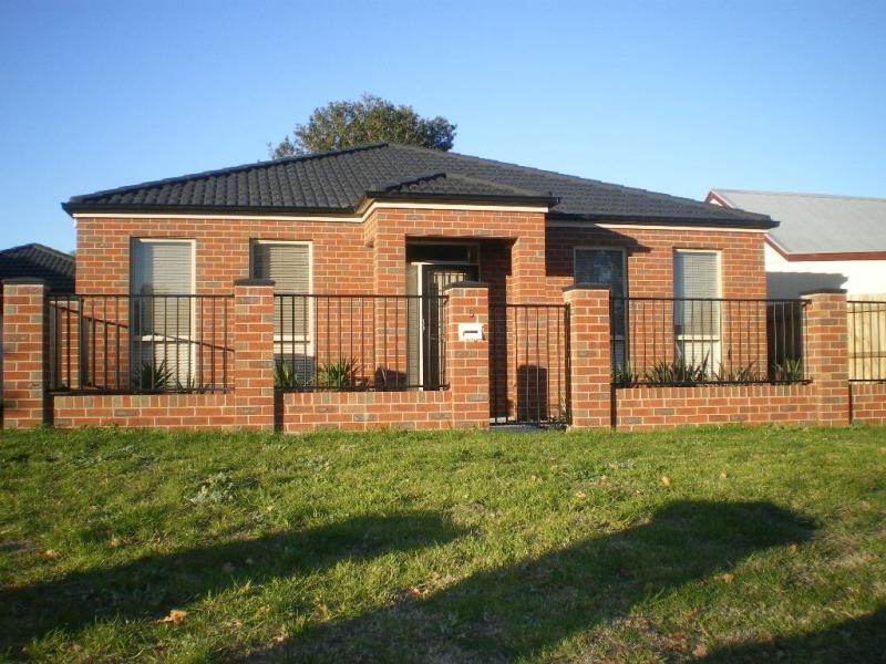 5 Dawson Street, Bairnsdale VIC 3875