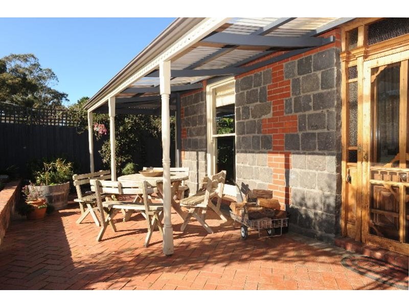 33 Tierney Street, Wy Yung VIC 3875