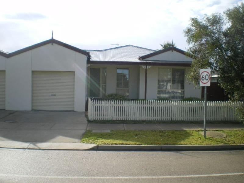 2/27 Dawson Street, Bairnsdale VIC 3875