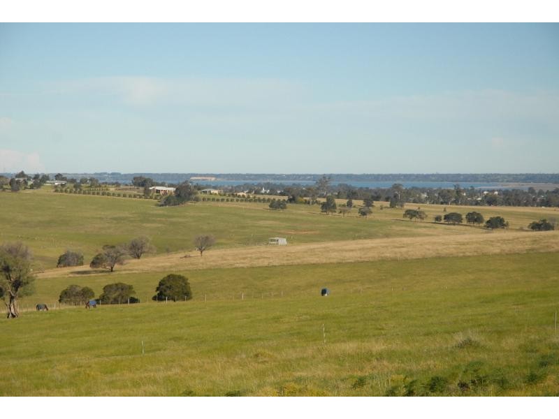 10 Ronwin Court, Bairnsdale VIC 3875