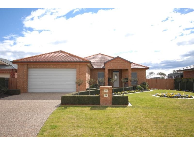 29 Charlton Place, Bairnsdale VIC 3875
