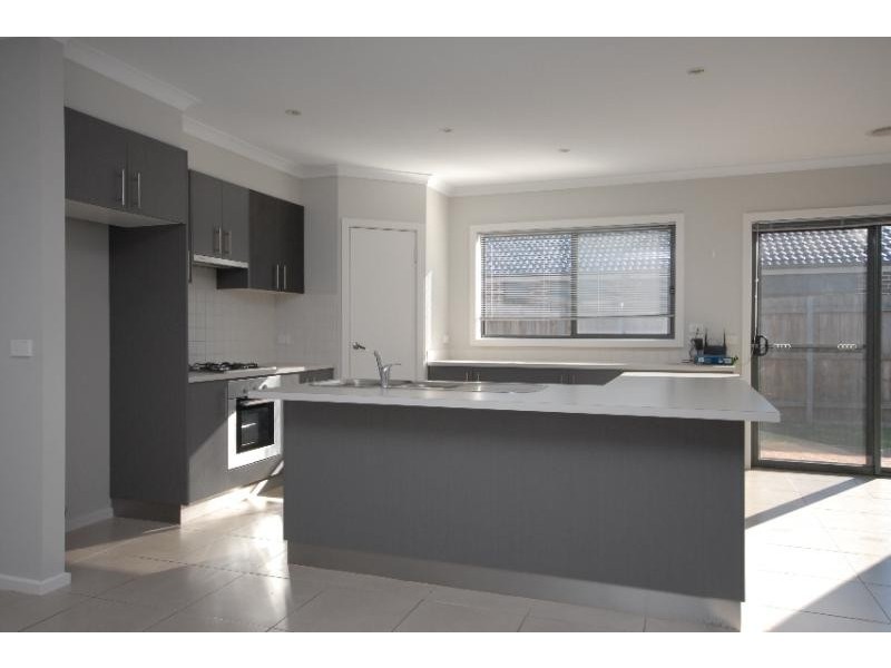 2 Selwyn Court, Bairnsdale VIC 3875