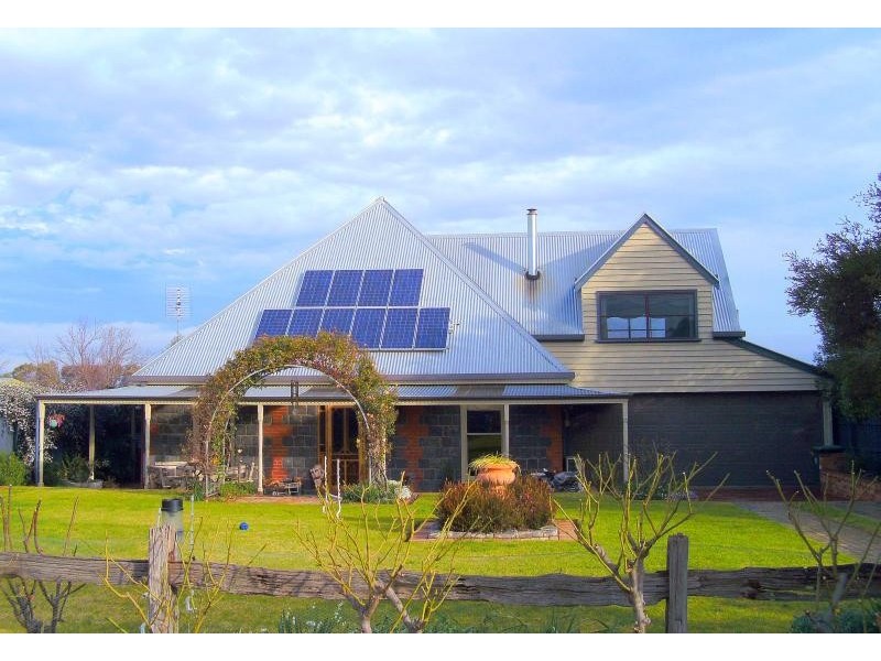 33 Tierney Street, Wy Yung VIC 3875