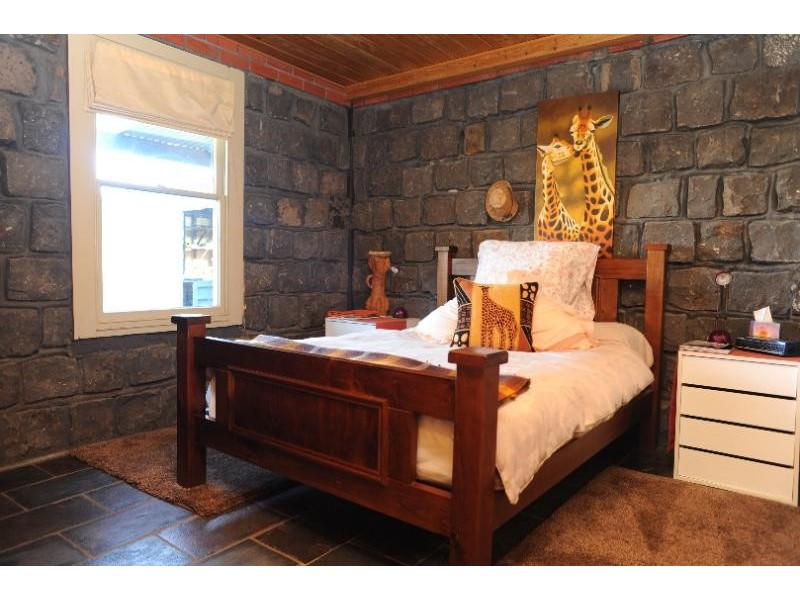 33 Tierney Street, Wy Yung VIC 3875