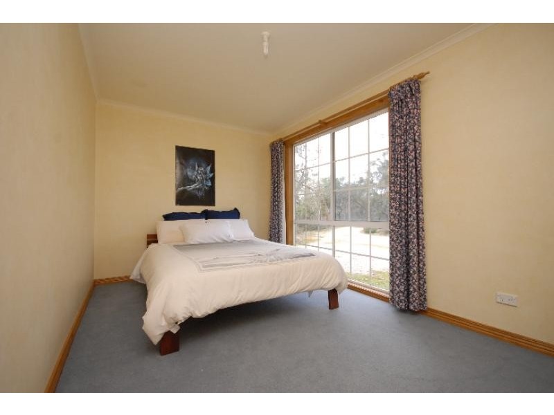 76 Eleventh Parade, Raymond Island VIC 3880