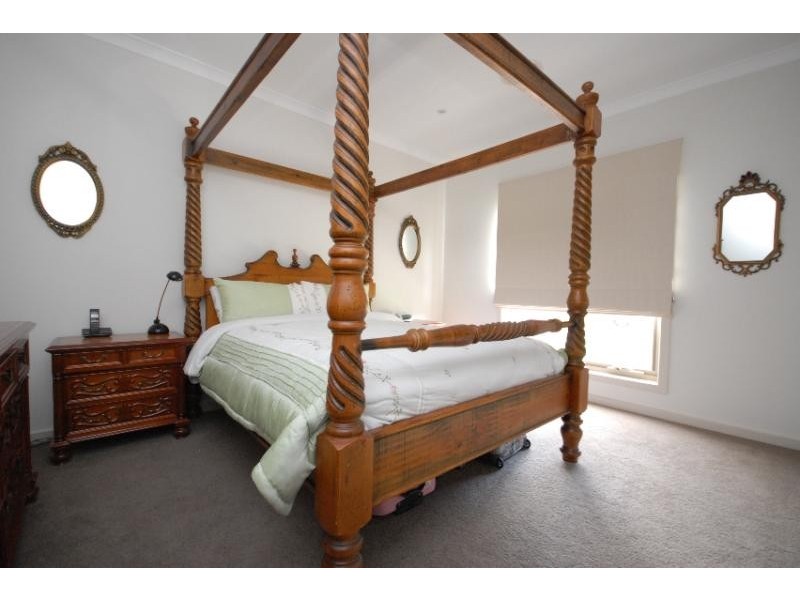 22 Kooralbyn Court, Bairnsdale VIC 3875