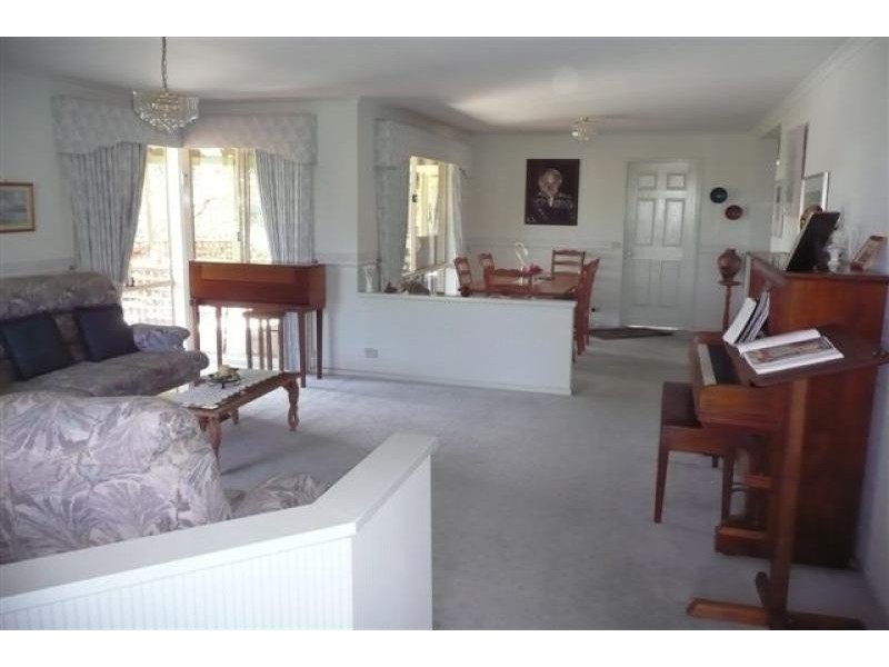 4 Flinns Road, Bairnsdale VIC 3875