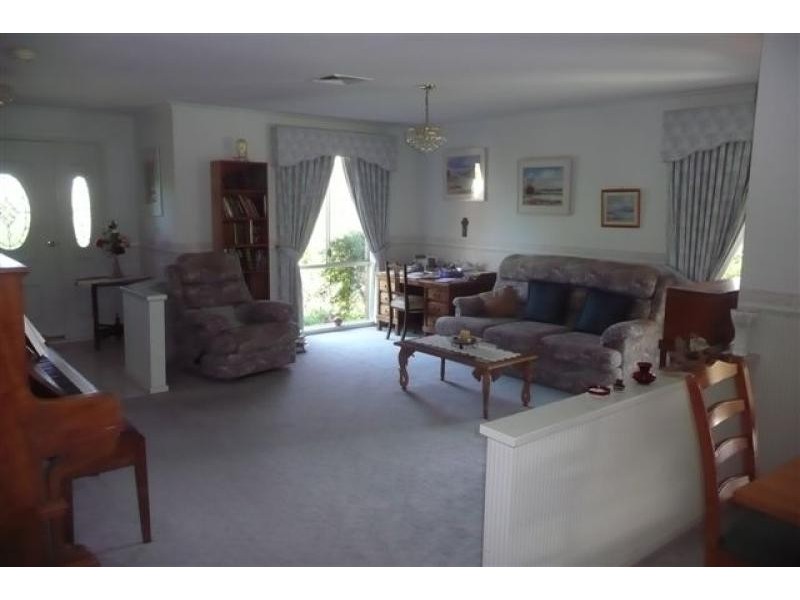 4 Flinns Road, Bairnsdale VIC 3875