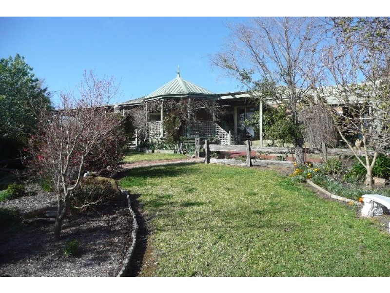 4 Flinns Road, Bairnsdale VIC 3875