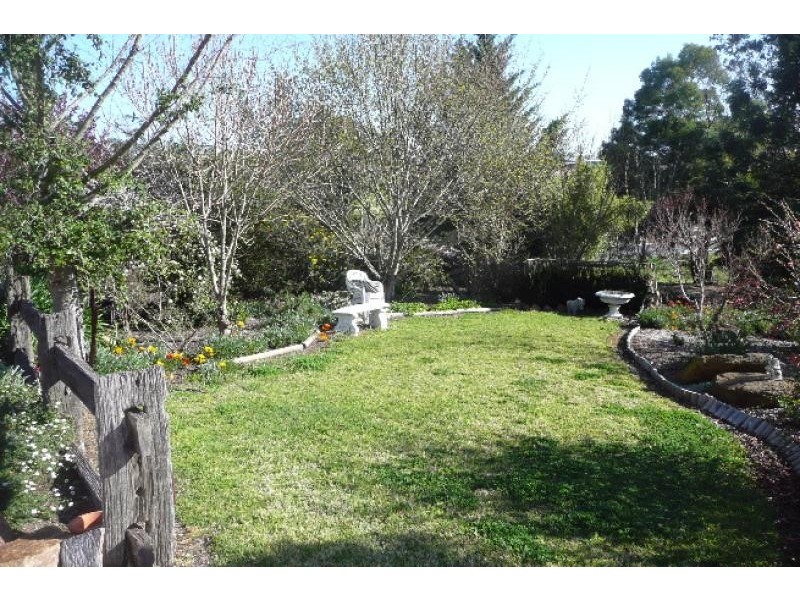 4 Flinns Road, Bairnsdale VIC 3875