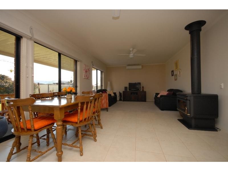 68 Gatehouse Drive, Bairnsdale VIC 3875