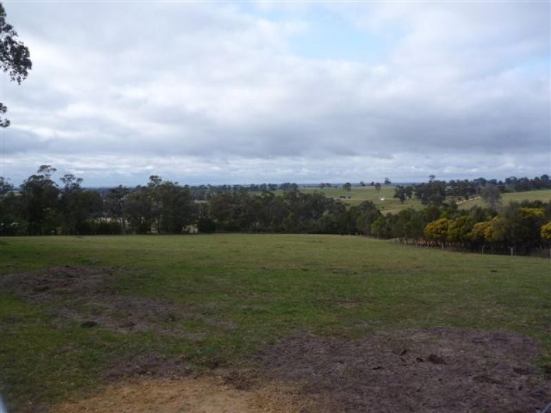 2/ Fischers Lane, Ellaswood VIC 3875