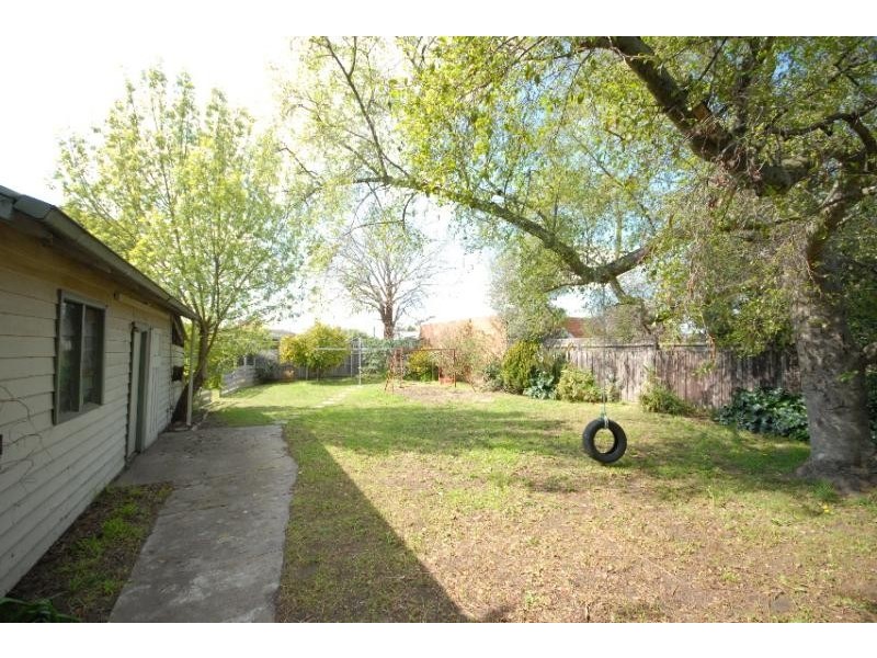 13 O’brien Street, Bairnsdale VIC 3875