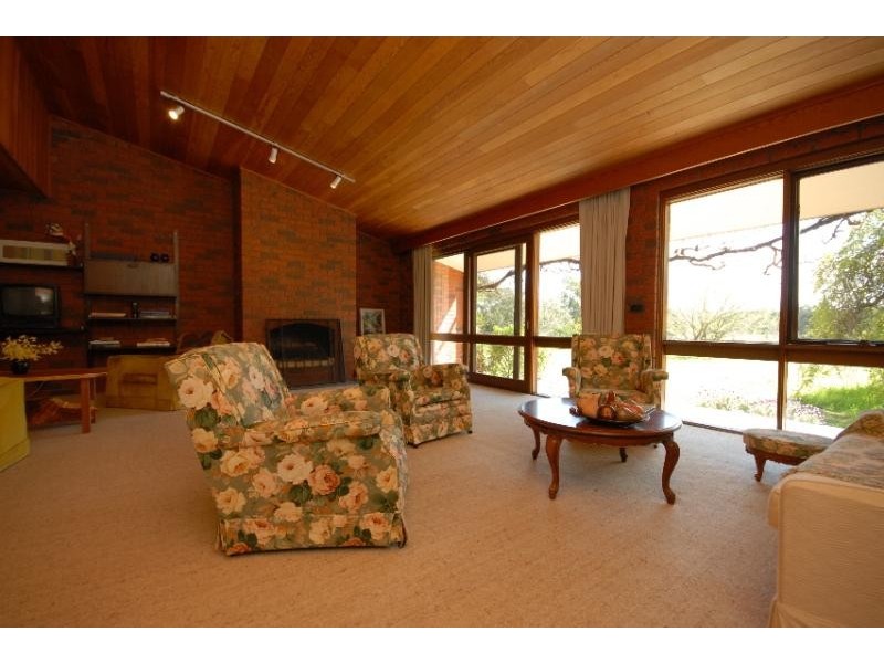 120 Forge Creek Road, Eagle Point VIC 3878
