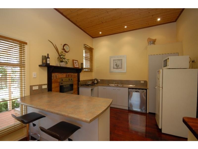 18 Bull Street, Bairnsdale VIC 3875