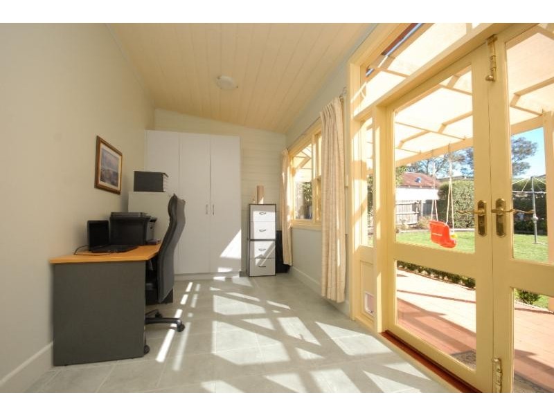 18 Bull Street, Bairnsdale VIC 3875