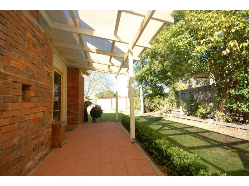 18 Bull Street, Bairnsdale VIC 3875