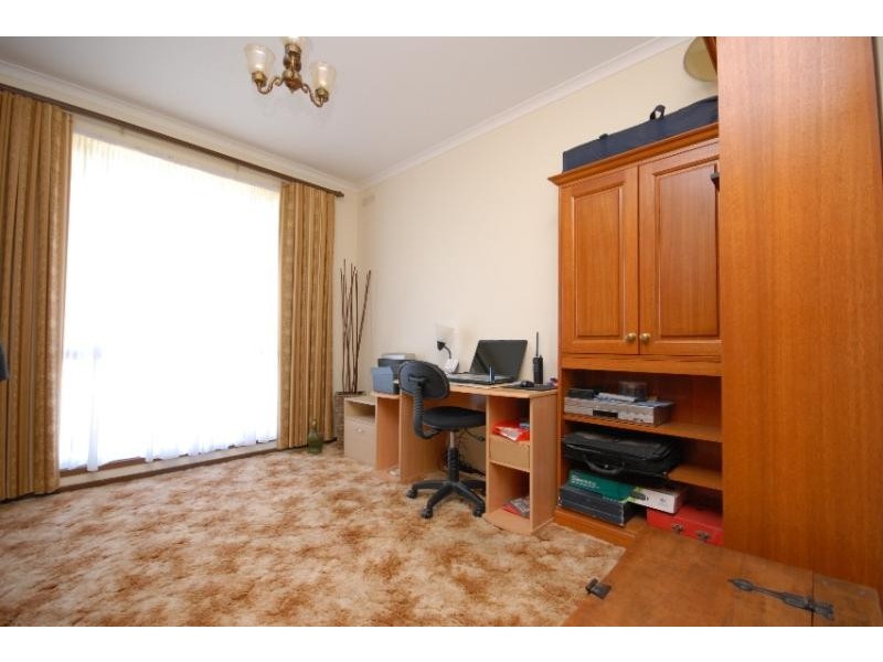 43 Calvert Street, Bairnsdale VIC 3875