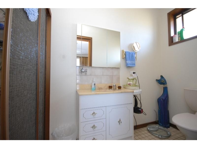 43 Calvert Street, Bairnsdale VIC 3875