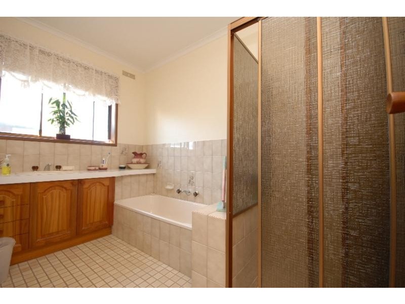 43 Calvert Street, Bairnsdale VIC 3875