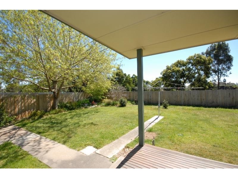 25 Cameron Crescent, Bairnsdale VIC 3875