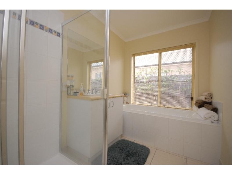 12A Balmoral Crescent, Bairnsdale VIC 3875