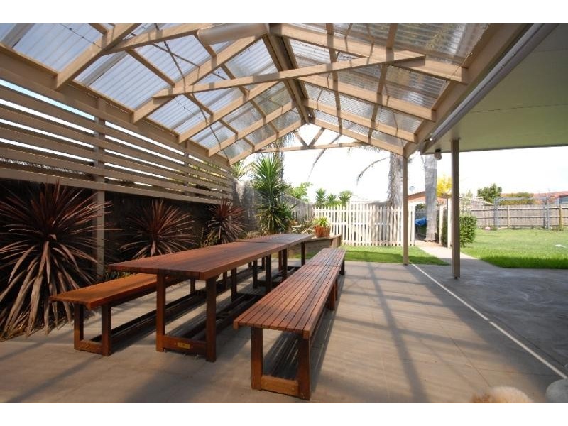 7 Morekana Crescent, Bairnsdale VIC 3875