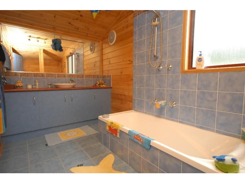 90 Baines Road, Mossiface VIC 3885